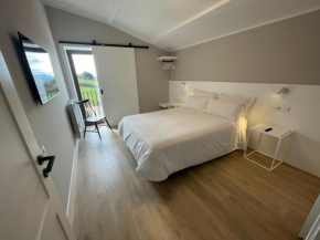 Room in Lodge - Casa Galego rural accommodation on the French road
